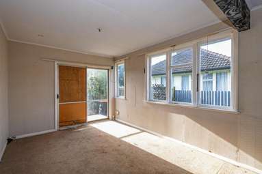 10 Bristol Crescent_3