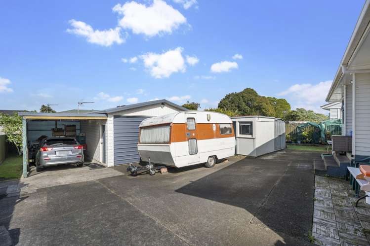 102 Chingford Close Mangere_10