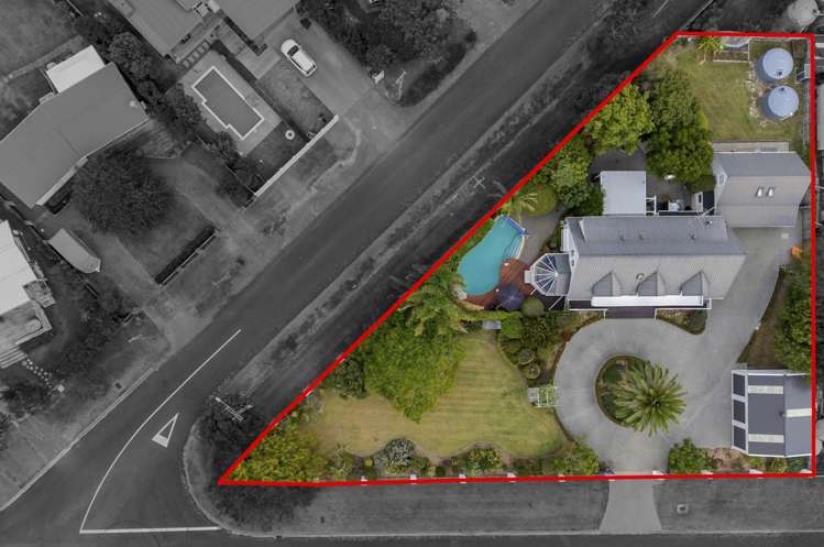 6 Pohutukawa Road Beachlands_17