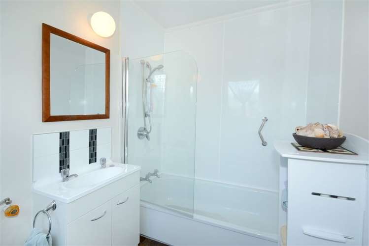 66c Neville Street South Dunedin_9