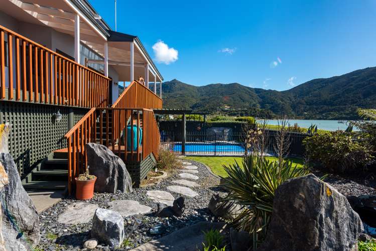 27 The Parade Okiwi Bay_21