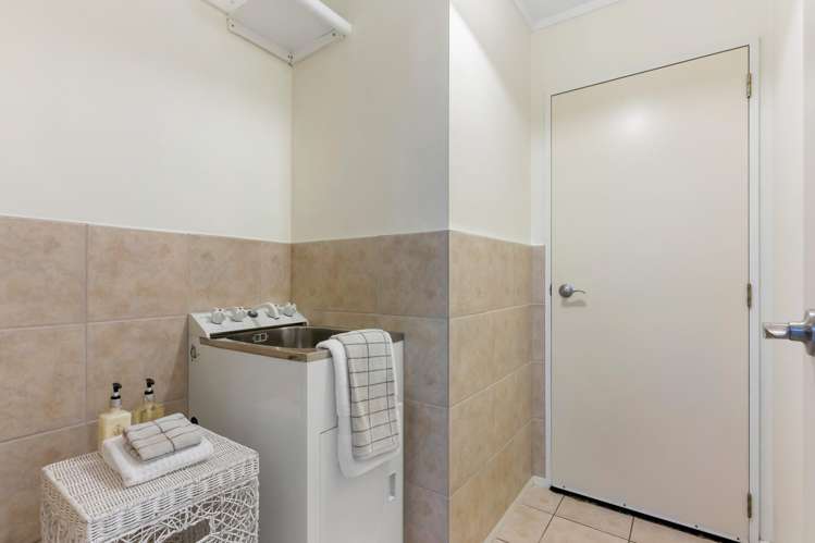 2/894 East Coast Road Northcross_13