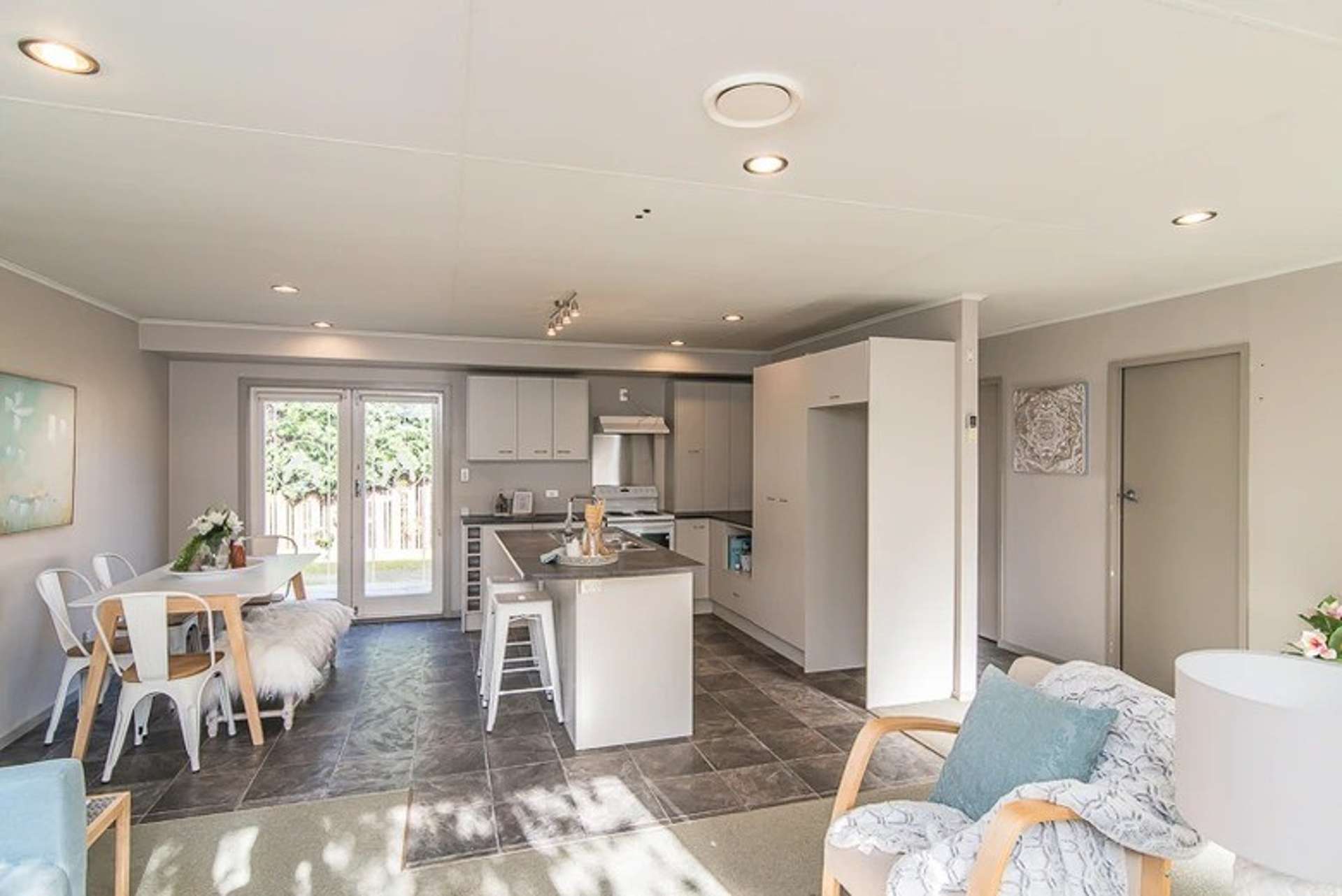  47 Ruahine Street Paraparaumu_0