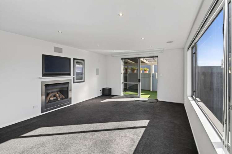 11 Holt Place Burnside_26