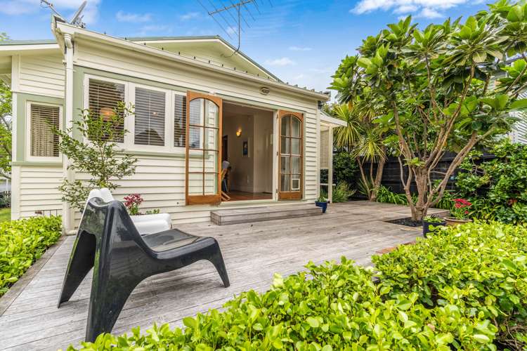 43 Kiwi Road Stanley Point_6