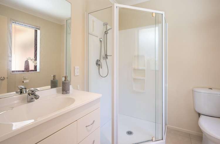 3 Valerie Place Stepneyville_12