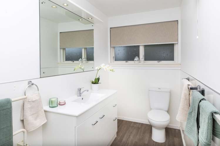 2/5 Pitt Place St Albans_9