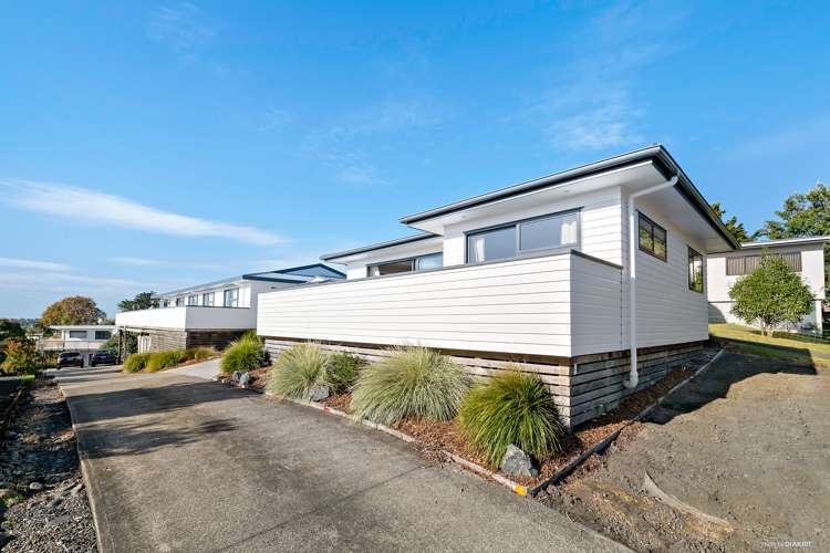 29 Gledstane Road Stanmore Bay_1
