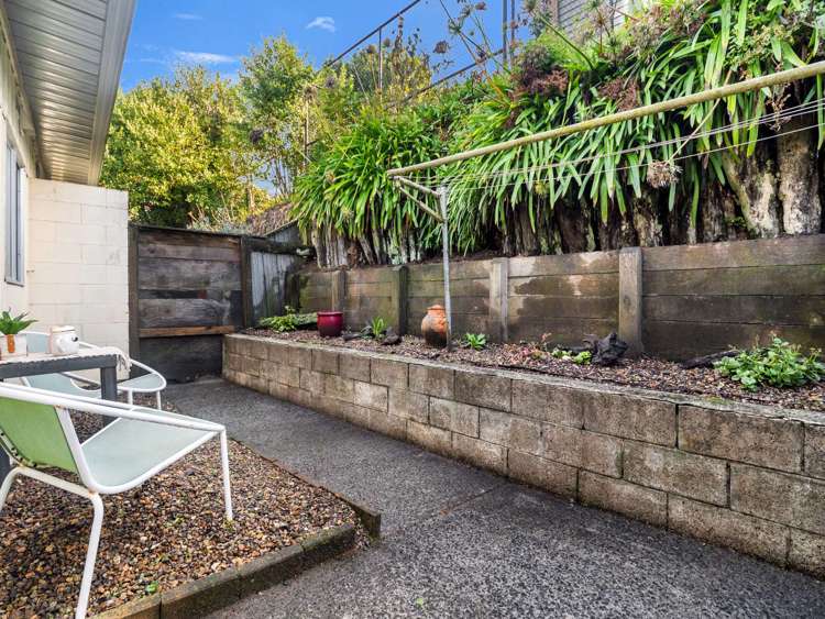 2/100 River Road Hamilton East_16