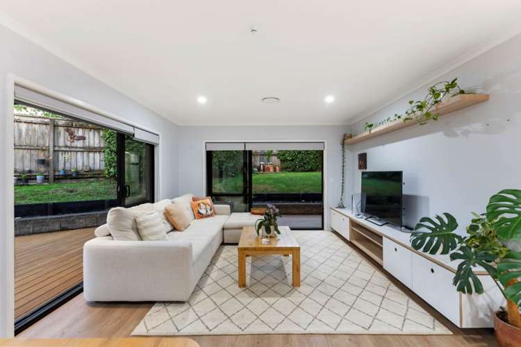 20A Murray Road Te Atatu Peninsula_13