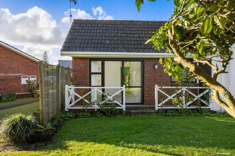 8 Fantail Court Orewa_6