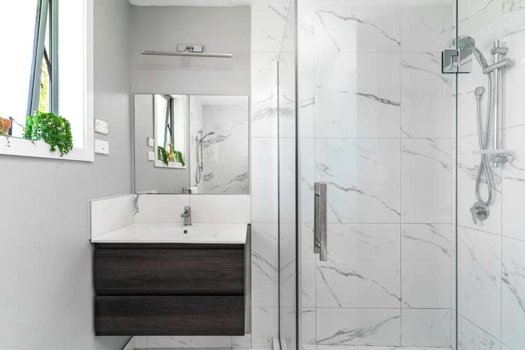 143 Springs Road Hornby_10