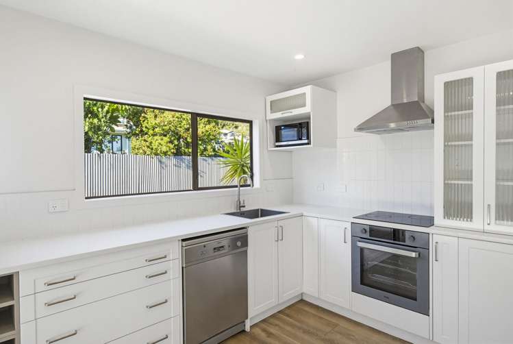 1 Matuhi Street Waikanae_5