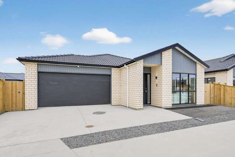 19 Tuwai Crescent Opaheke_21