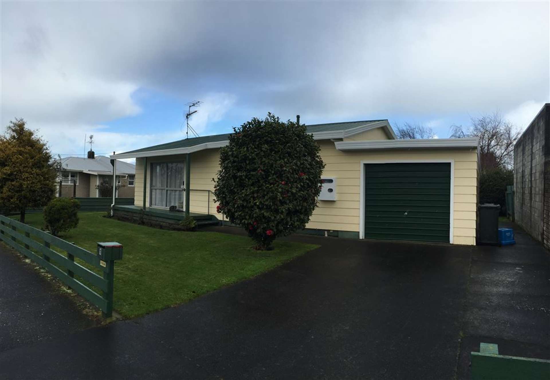 1 Charles Major Place Hawera_0