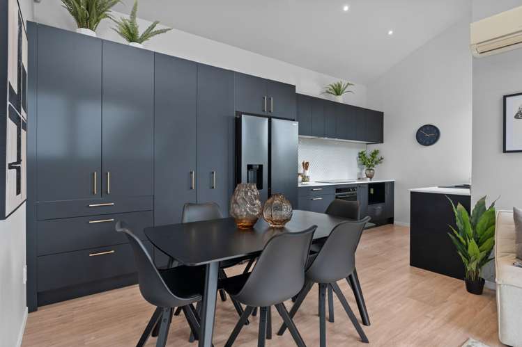 21 Dally Terrace Three Kings_4