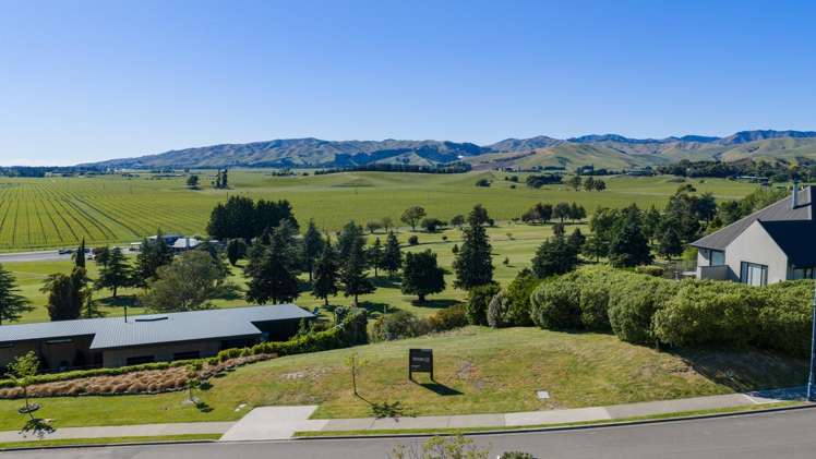 18 Golf View Close Fairhall_7