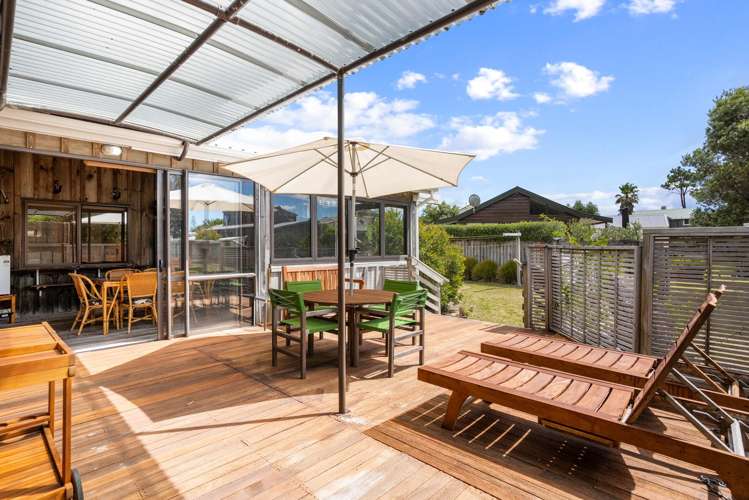 1 Britannia Dell Pauanui_25
