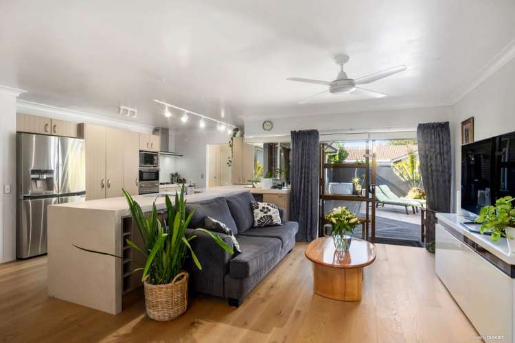 19 Vivian Wilson Drive Eastern Beach_5