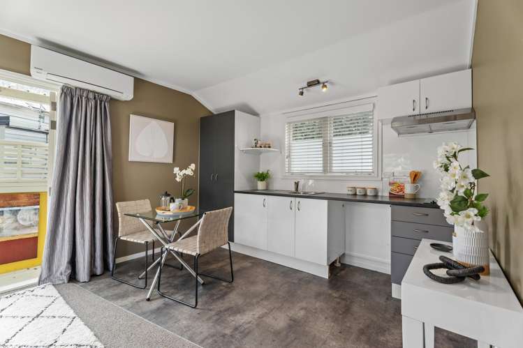 76 Mount Smart Road Onehunga_19