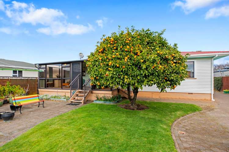 17 Emmett Street Greerton_14