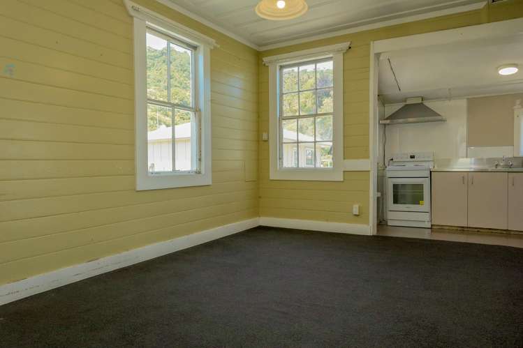 9 Alexander Terrace Greymouth_6