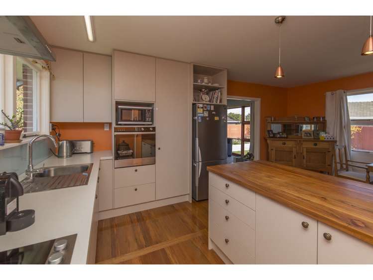 252 Shortland Street Aranui_7