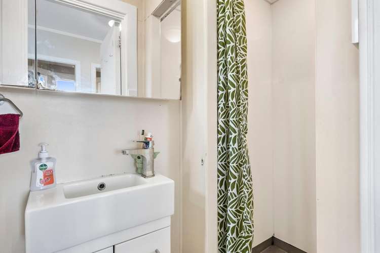 2 Royal Terrace Dunedin Central_17