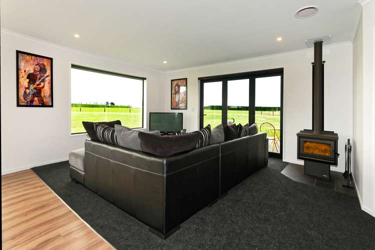 38 Whitcombe Place Darfield_6