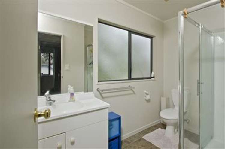 5 James Cook Drive Welcome Bay_9