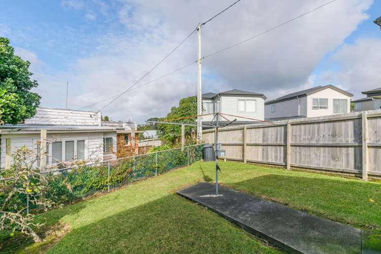 1/65 Tirimoana Road Te Atatu South_18