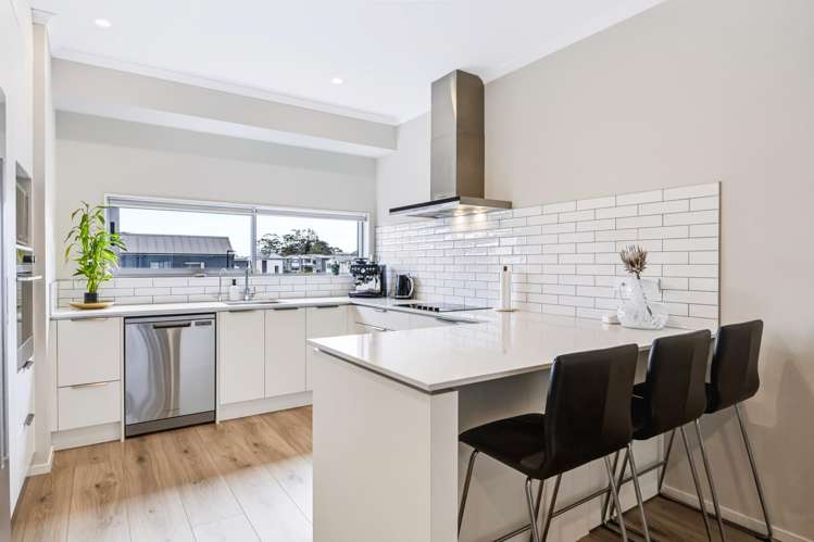 35 Roundel Crescent_2