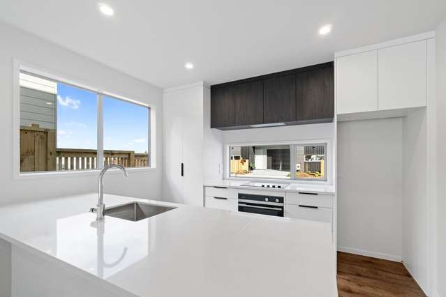  5 Selkirk Lane Hamilton Lake_1