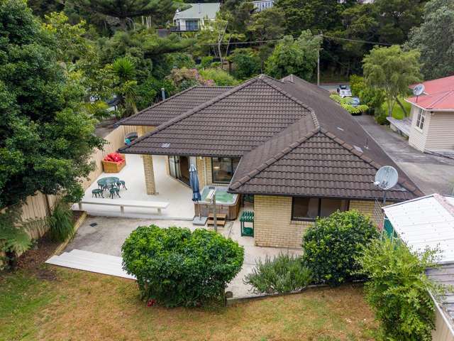 Sun-Filled Family Home in the Heart of Paihia