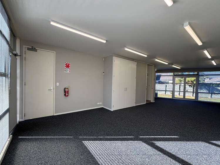 1/27C Sir William Pickering Drive Burnside_4