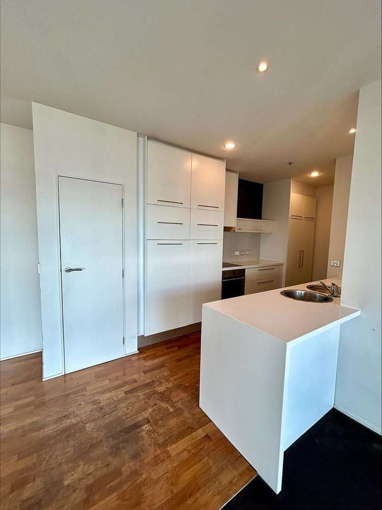 608/2 Beach Road Auckland Central_6