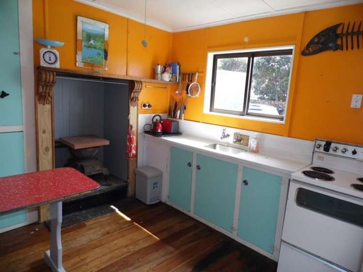 1097 Mataikona Road Mataikona_2