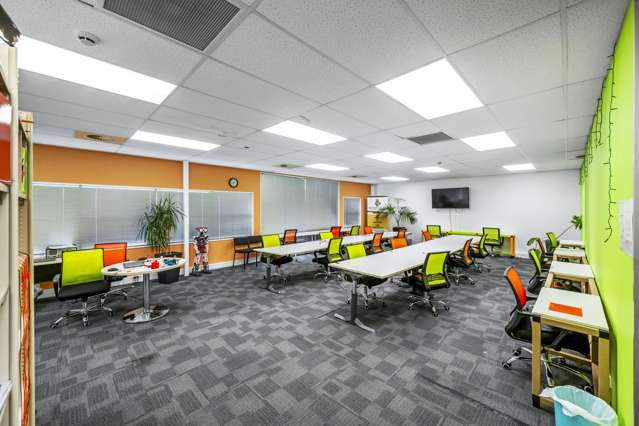 23/2 Bishop Dunn Place Botany Downs_4