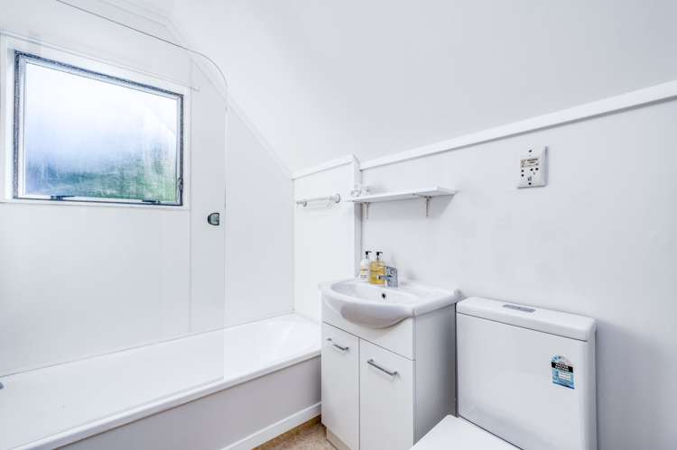 23 Chorley Grove Churton Park_9