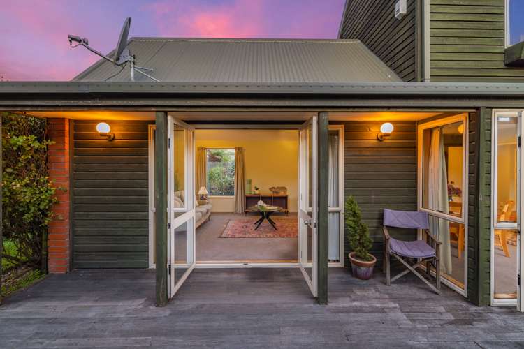 1b Phoenix Lane Northcote_17