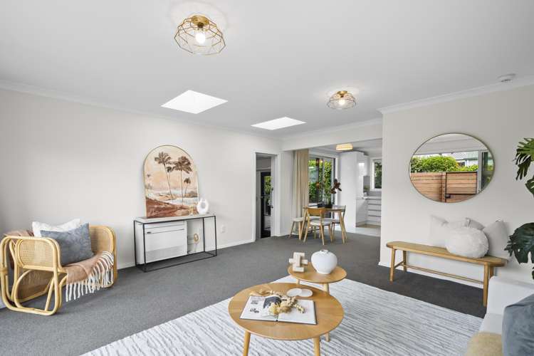 77A Mays Road St Albans_2