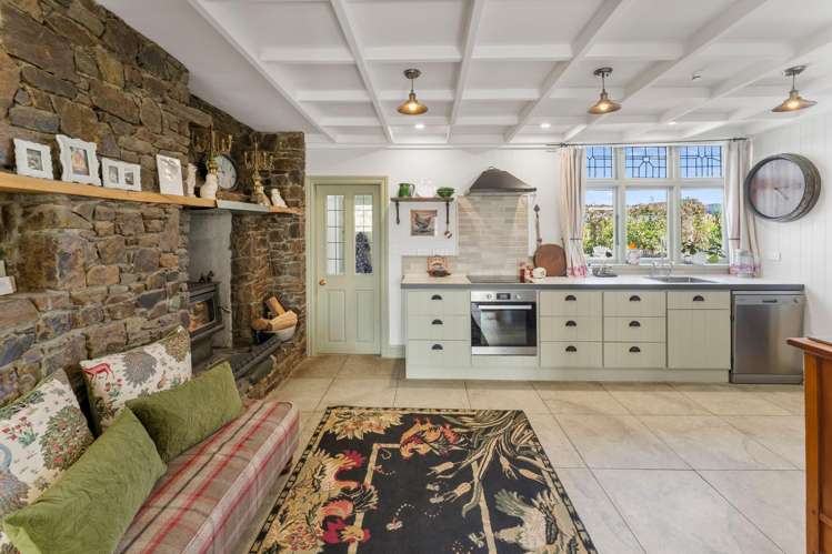 2 Higgins Road Brightwater_8