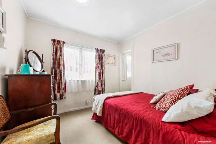 49 Roberts Road Te Atatu South_8