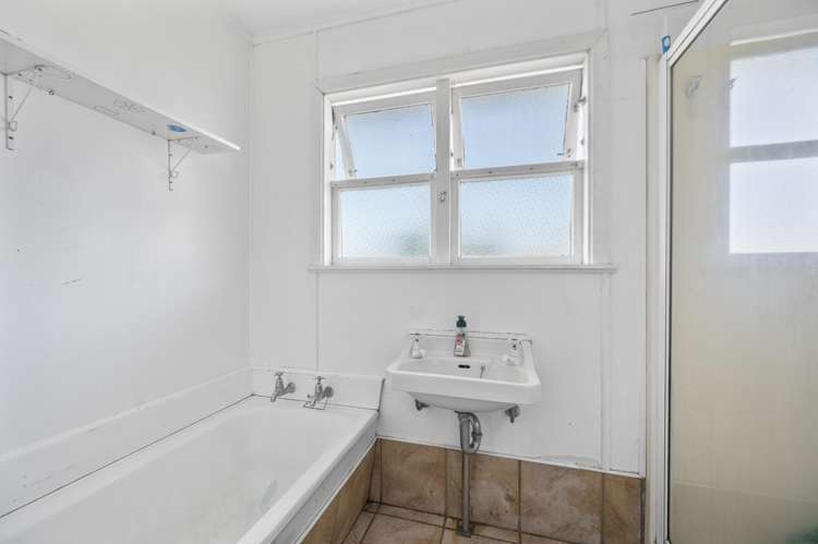 110 Dover Road Flaxmere_10