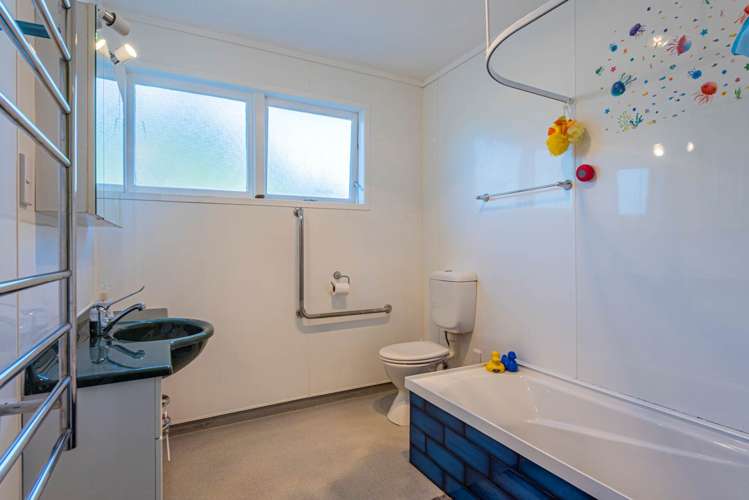 80 Blagrove Road Poroti_12