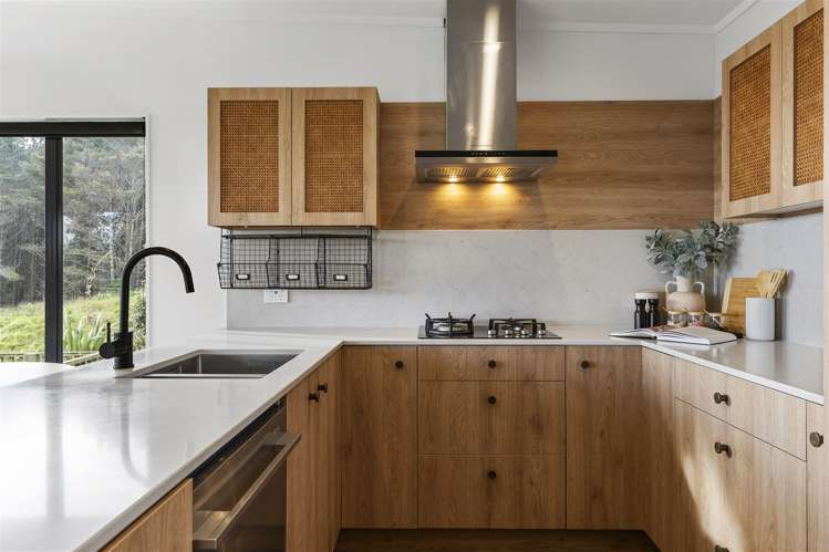 333 Motutara Road Muriwai_6