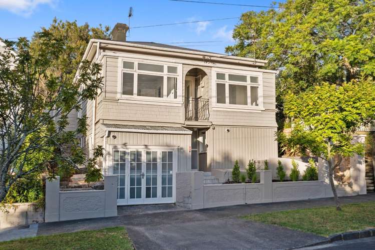 33 Alexander Street_0