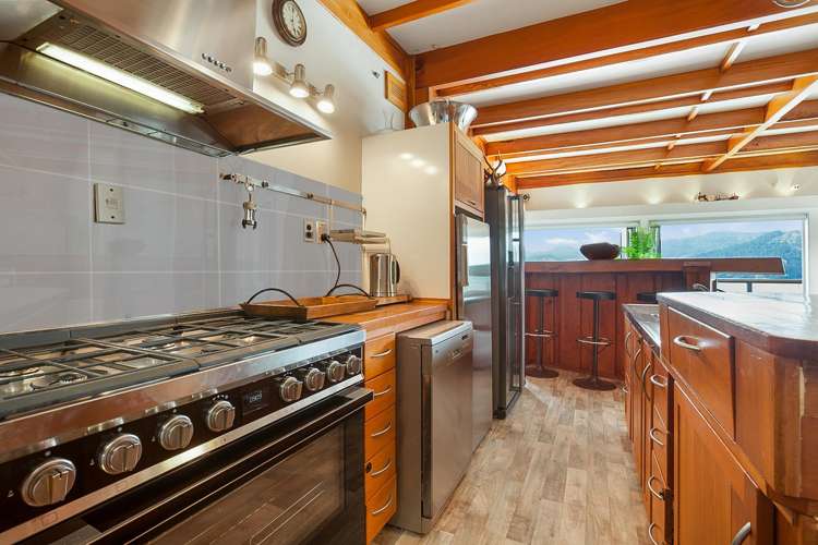 7 Kent Street Whangaroa_12