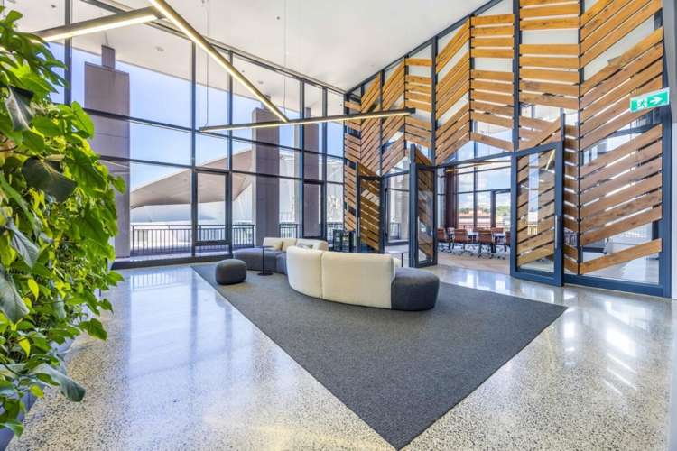 32-34 Mahuhu Crescent City Centre_6