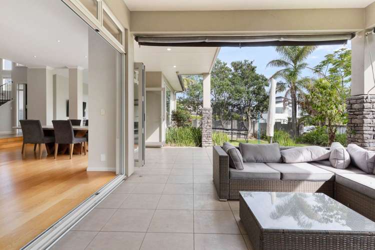 14 Armstrong Farm Drive East Tamaki Heights_16